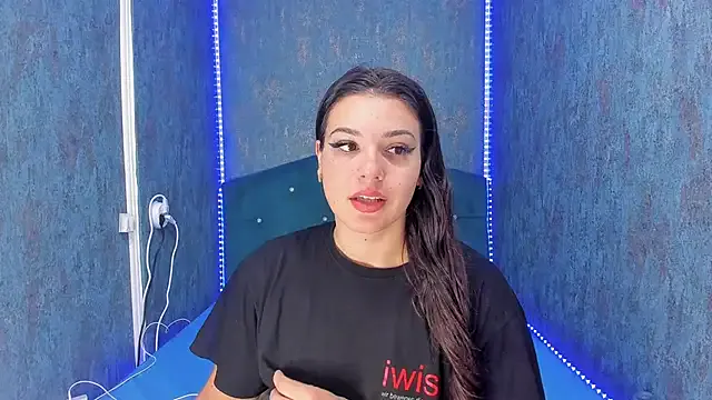 Rinamay_ – webcam model profile photo Image 13