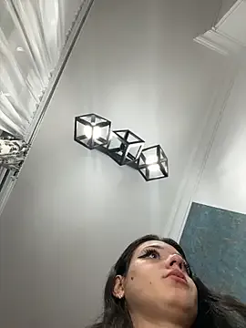 Rinamay_ – webcam model profile photo Image 3