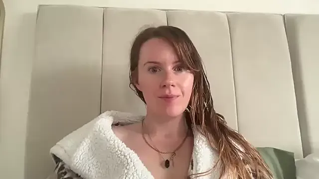 myriambirkett – webcam model profile photo Image 15