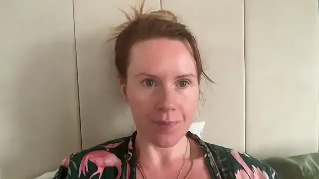 myriambirkett – webcam model profile photo Image 7