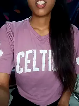 JayJayPink – webcam model profile photo Image 5