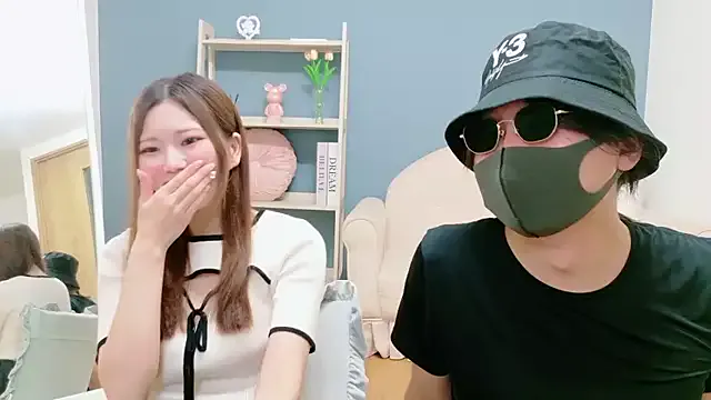 nide_xiaogou – webcam model profile photo Image 17