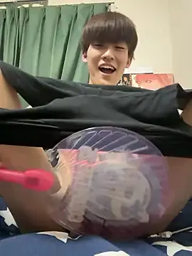 nide_xiaogou – webcam model profile photo Image 13