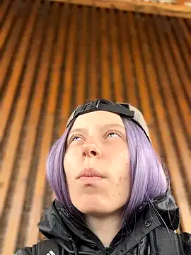 Cum_girlss – webcam model profile photo Image 3