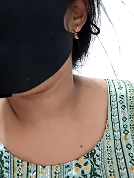 golden_girl_house – webcam model profile photo Image 7