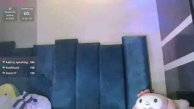 hotmilfbitch – webcam model profile photo Image 17