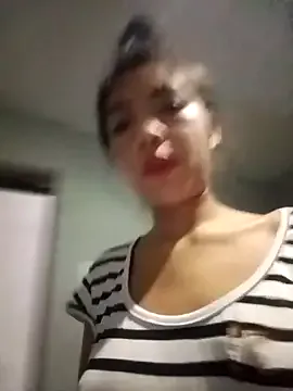 MissLMrJ – webcam model profile photo Image 2