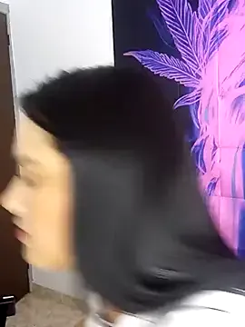 ClaireBree – webcam model profile photo Image 12