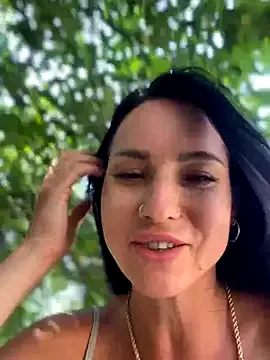 Nicoleevien – webcam model profile photo Image 12