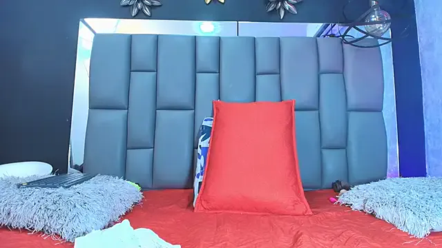 TopsyWilde – webcam model profile photo Image 12