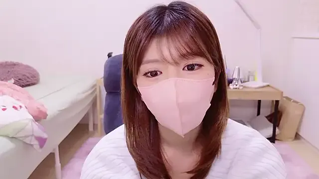 NyraKiss – webcam model profile photo Image 16