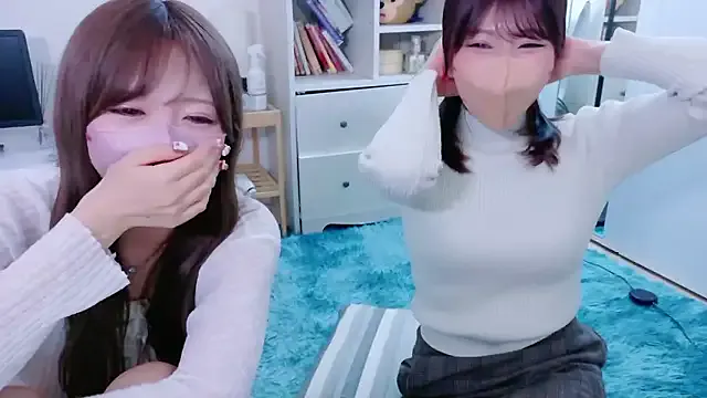 NyraKiss – webcam model profile photo Image 18