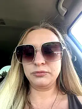 shuhana_ – webcam model profile photo Image 8