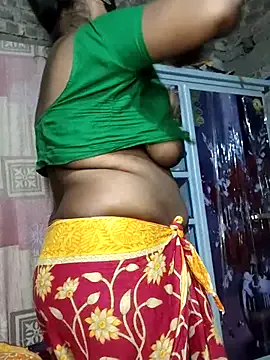 _Alicee_1 – webcam model profile photo Image 6