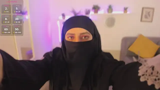 Lovebirdss – webcam model profile photo Image 15