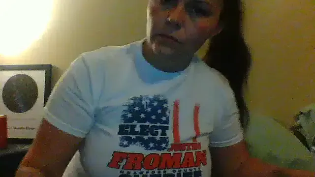 Sania-Love – webcam model profile photo Image 17