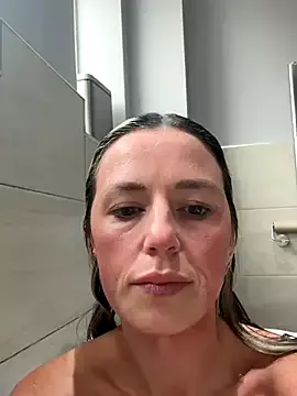 Lana-Grey – webcam model profile photo Image 4