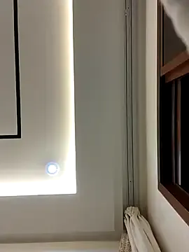 katrinewest – webcam model profile photo Image 11