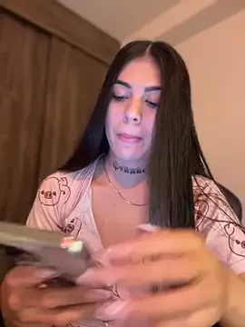 lola_tentatiion – webcam model profile photo Image 18