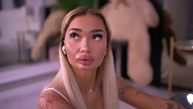 grettabenett_ profile photo Image 11