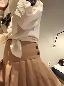 elisadikotti – webcam model profile photo Image 7