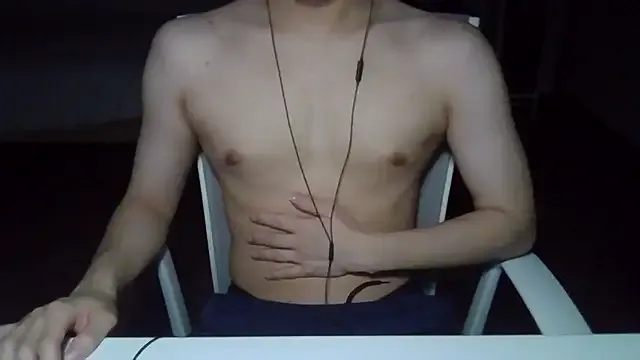 fox-yiyi – webcam model profile photo Image 10