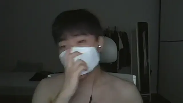 fox-yiyi – webcam model profile photo Image 5