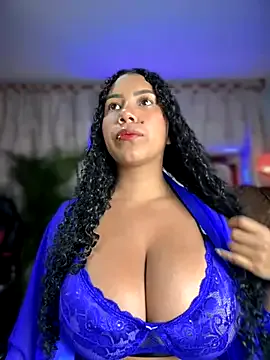 FairyHairyNina – webcam model profile photo Image 4