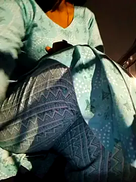 Hot-Haney77 – webcam model profile photo Image 7