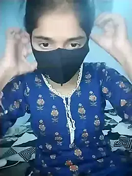 nide_xiaogou – webcam model profile photo Image 3