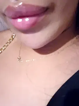 __o_weyandelii_180 – webcam model profile photo Image 7