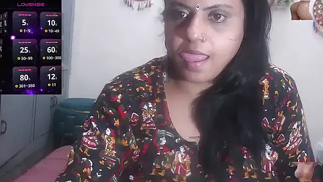 Mahira568 – webcam model profile photo Image 17