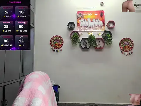 Mahira568 – webcam model profile photo Image 8