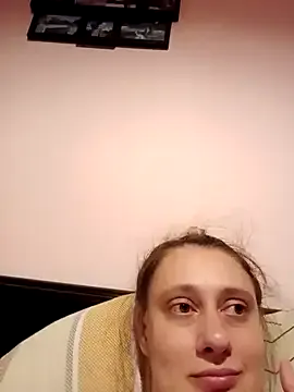 MissLMrJ – webcam model profile photo Image 2