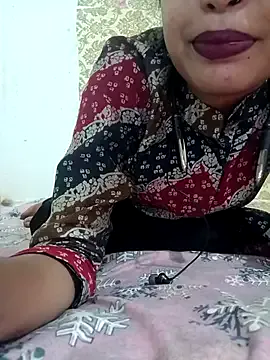 Emma96_hot – webcam model profile photo Image 3