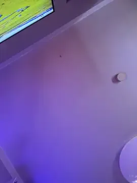 chee_cha – webcam model profile photo Image 16