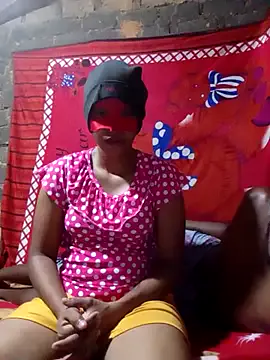 Trusted-Couple – webcam model profile photo Image 3