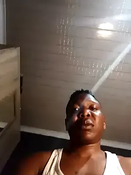 grettabenett_ profile photo Image 12