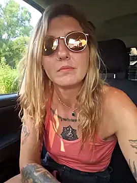 JayJayPink – webcam model profile photo Image 3