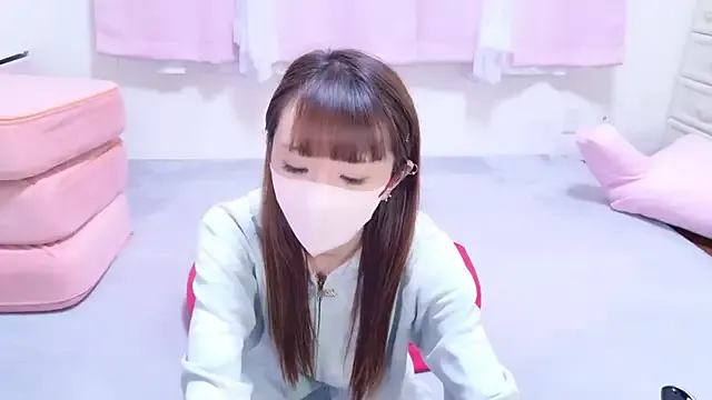 Alice_surprise – webcam model profile photo Image 6