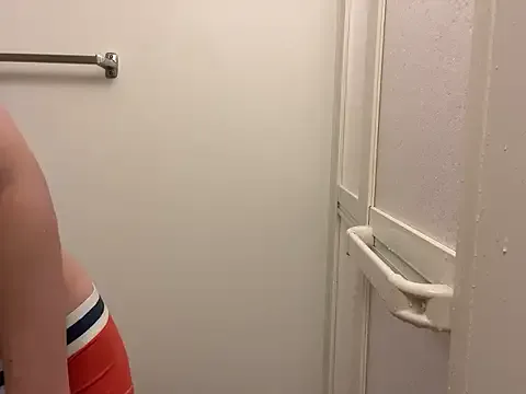 AdritVance – webcam model profile photo Image 18