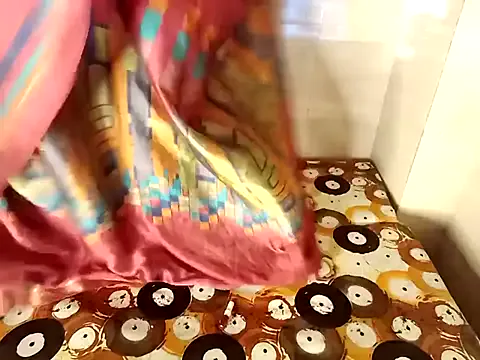 RollDolls – webcam model profile photo Image 13