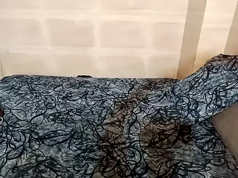 RollDolls – webcam model profile photo Image 2