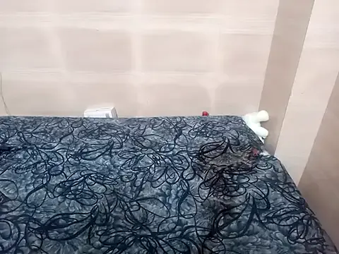 RollDolls – webcam model profile photo Image 6