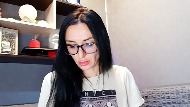 helen_bunnnyx – webcam model profile photo Image 7