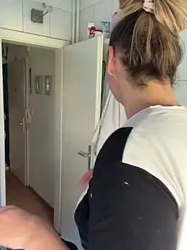 lunawolf21 – webcam model profile photo Image 4