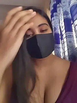 HOT-CUPAL22 – webcam model profile photo Image 8