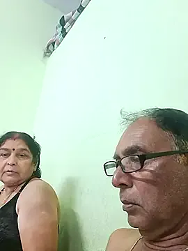 Cutee_Jaan – webcam model profile photo Image 5