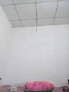 Simone_Miller – webcam model profile photo Image 11