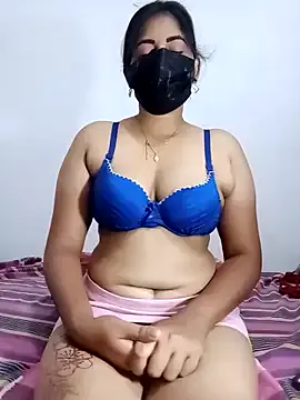 Simone_Miller – webcam model profile photo Image 12